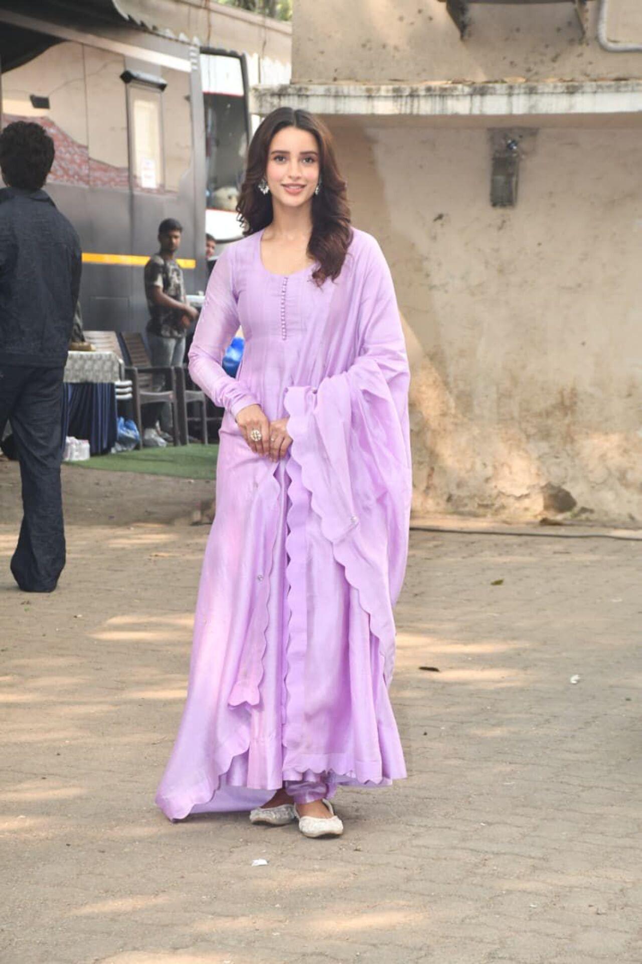 <p>Triptii Dimri keeps it effortlessly graceful in a soft lavender ethnic ensemble for the O&rsquo;Romeo promotions.&nbsp;</p>
